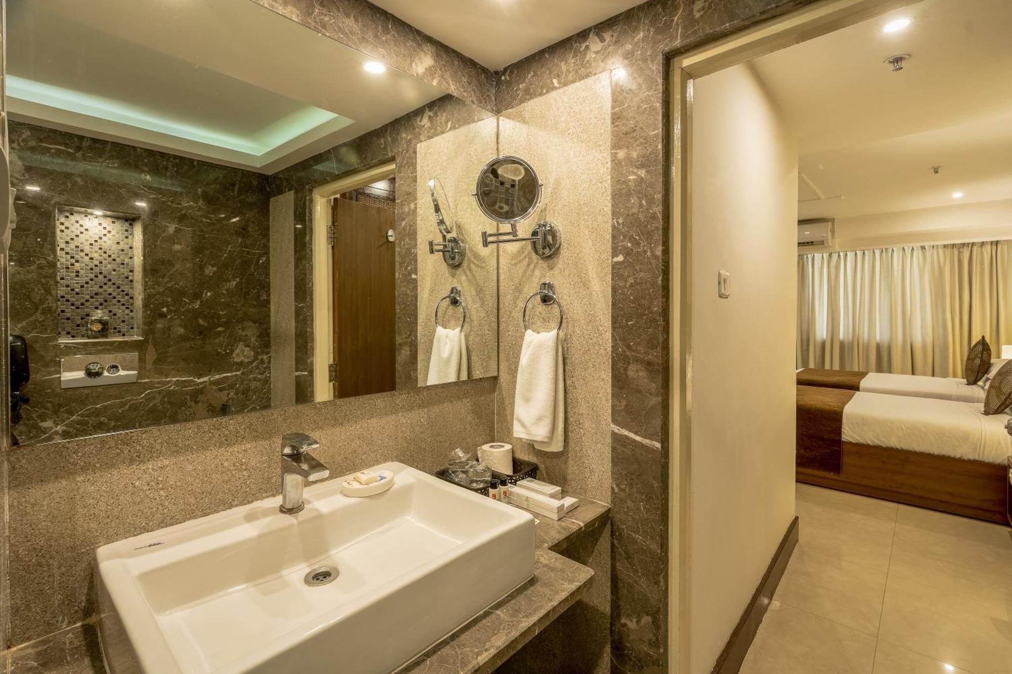 Hotel Ivory Tower Bengalúr Exteriér fotografie